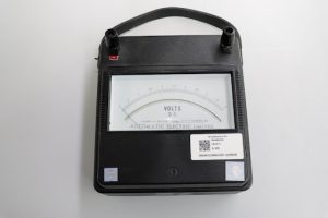 Dc voltmeter 0 – 10V